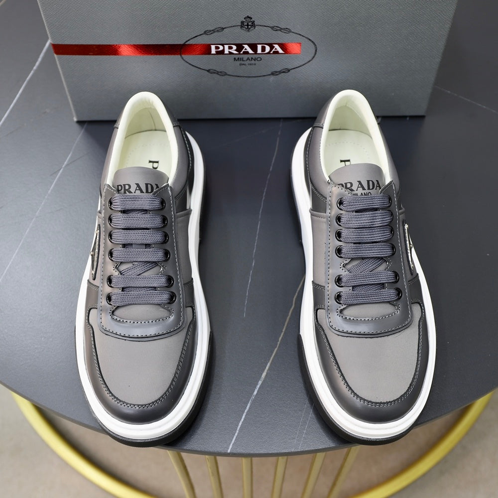 Prada Men's Shoes - Style 425422