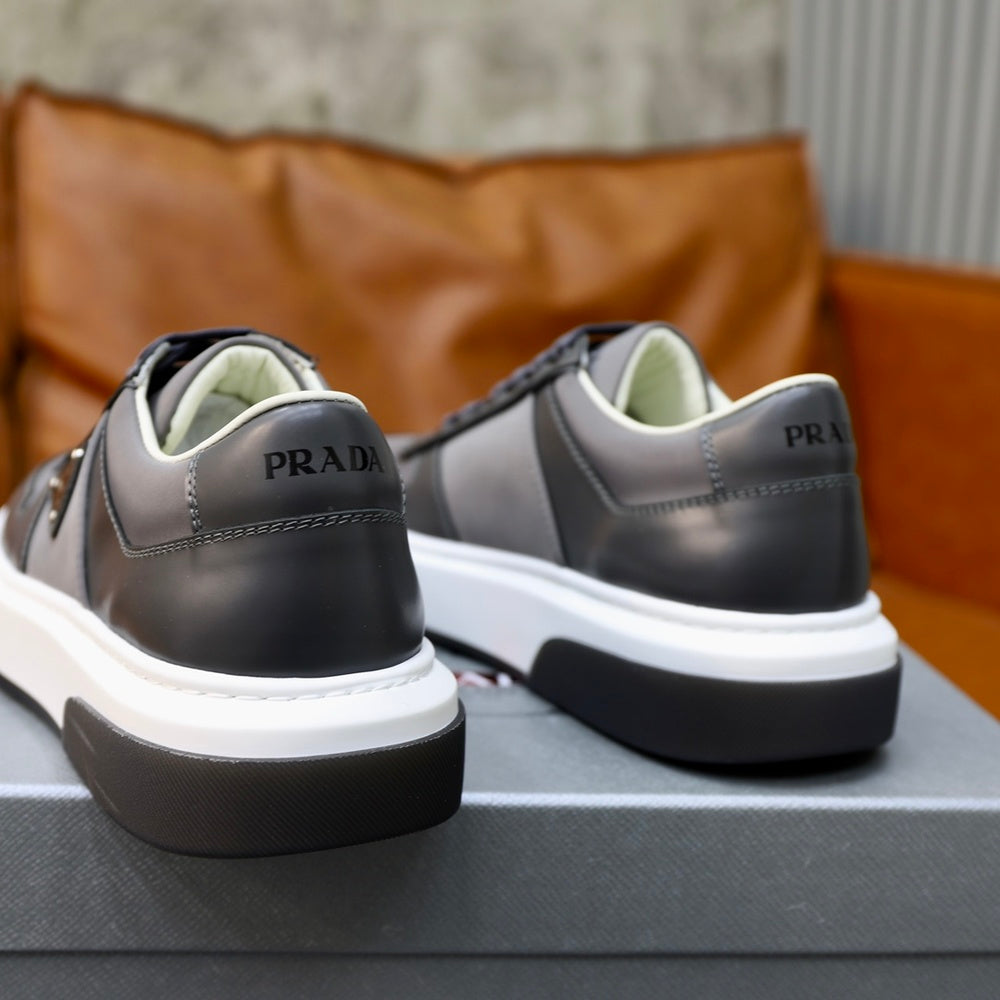 Prada Men's Shoes - Style 425422