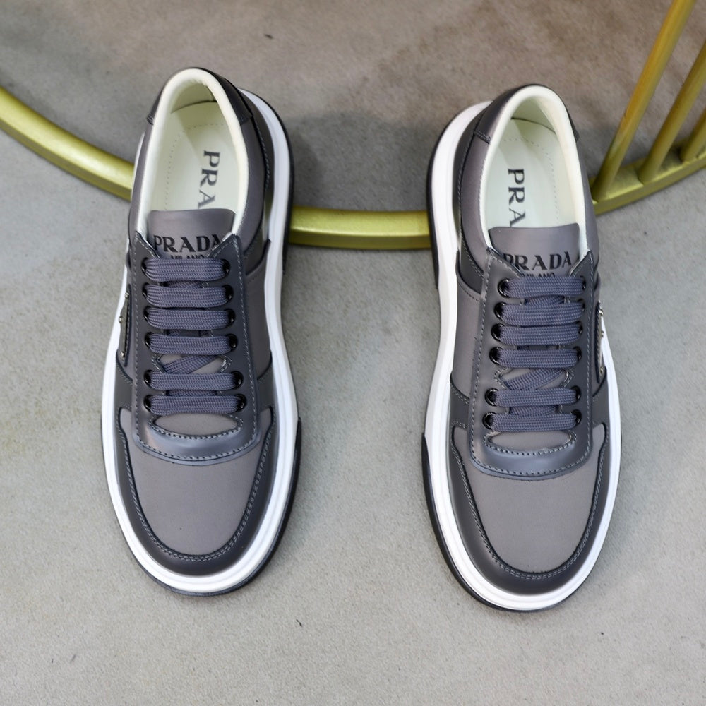 Prada Men's Shoes - Style 425422
