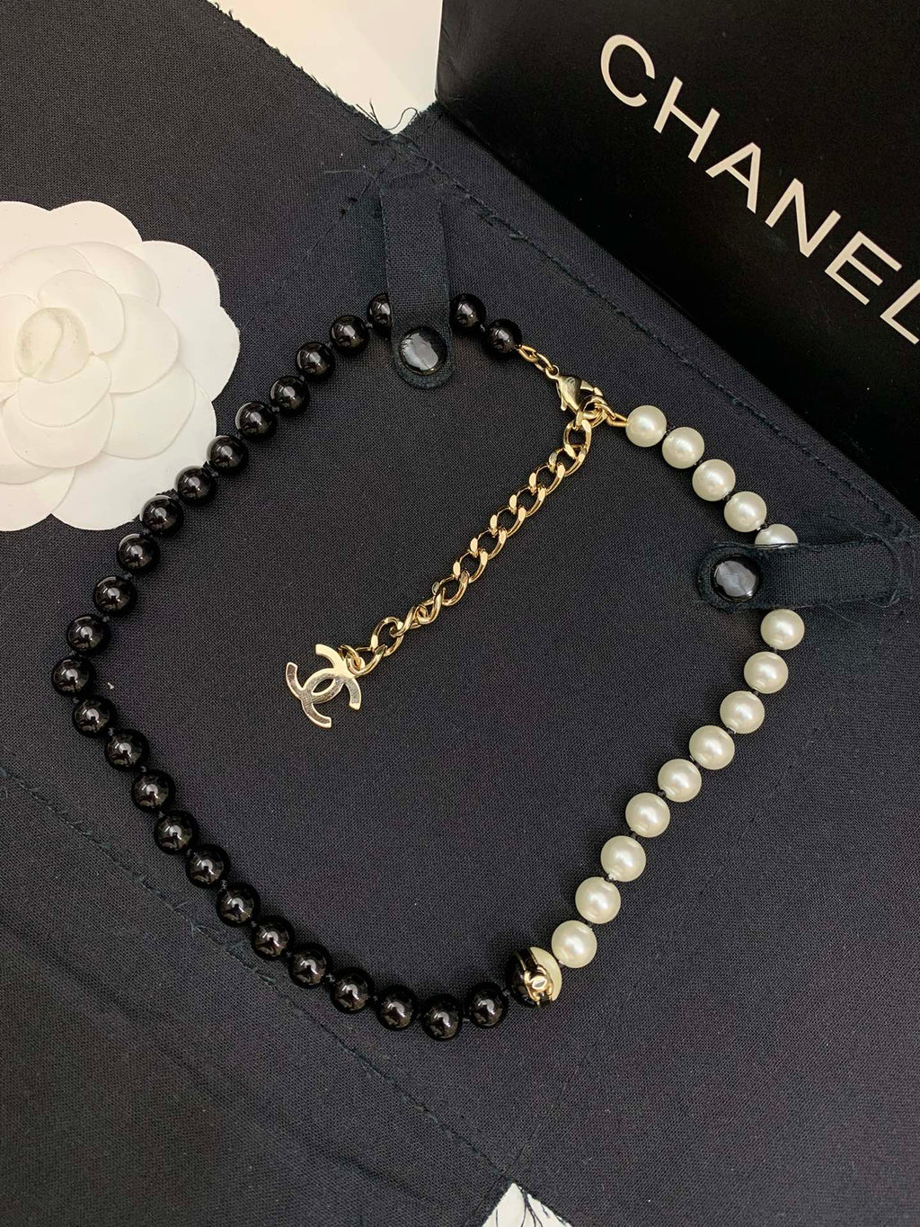 CHANEL Pearl Necklace