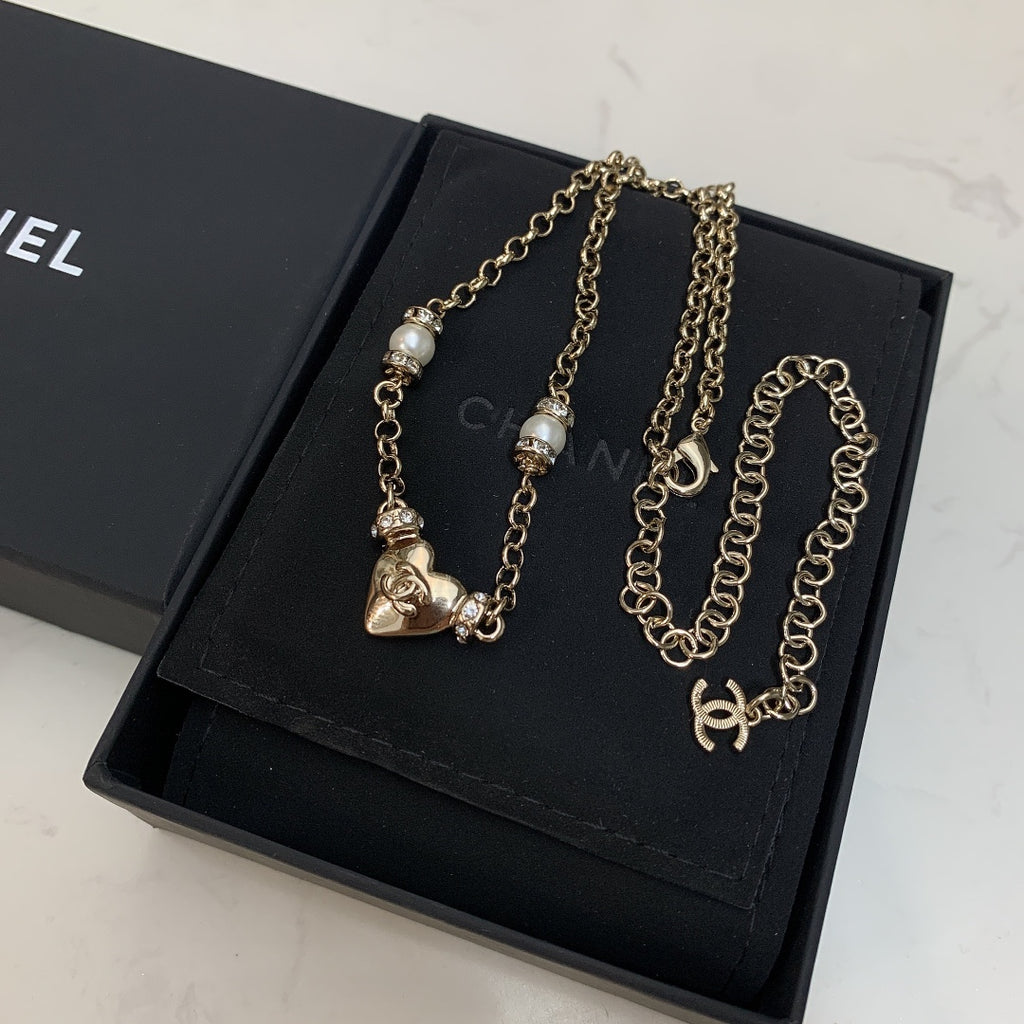 CHANEL Necklace