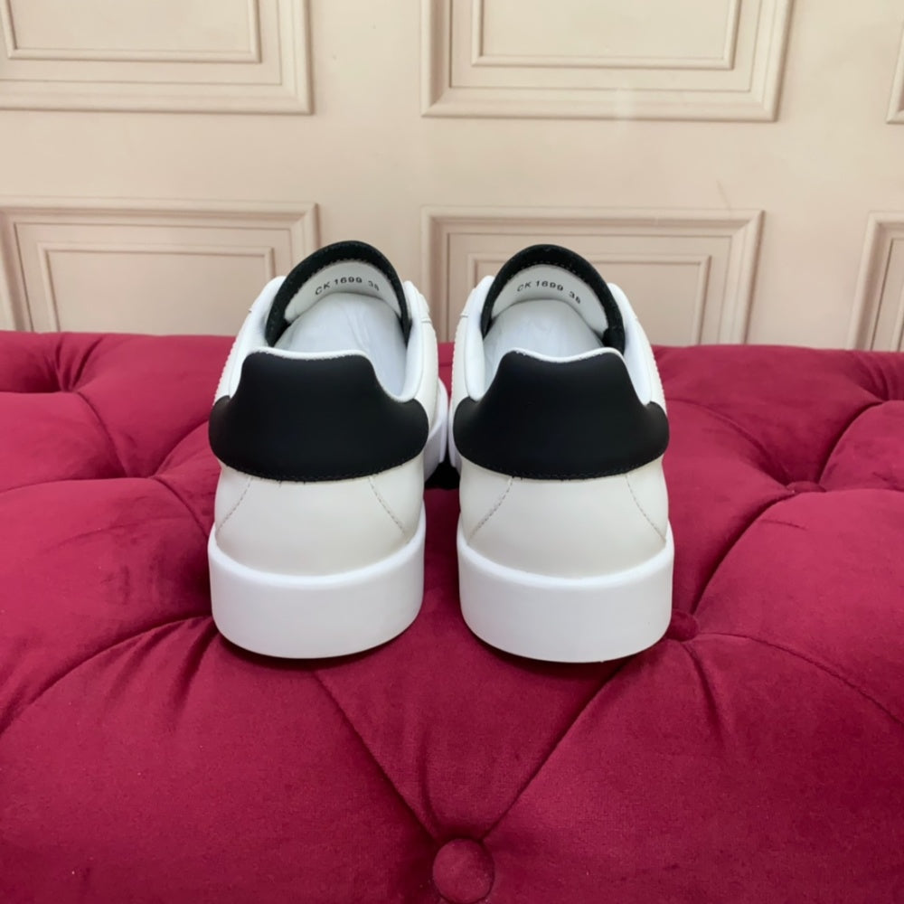 高端版本 高质量 品牌大底DOLCE & GABBANA 2024新款 高端质量 独家精工定制上市 品牌字母工艺点缀绝美奢华闪耀 精湛的做工 众多人至爱采用高端进羊里 完美诠释鞋履最新灵感 经典与时尚融为一体奢华迷梦驾凌时尚高端品质 码数 男38-44标准码数p190 #383855 - image 8