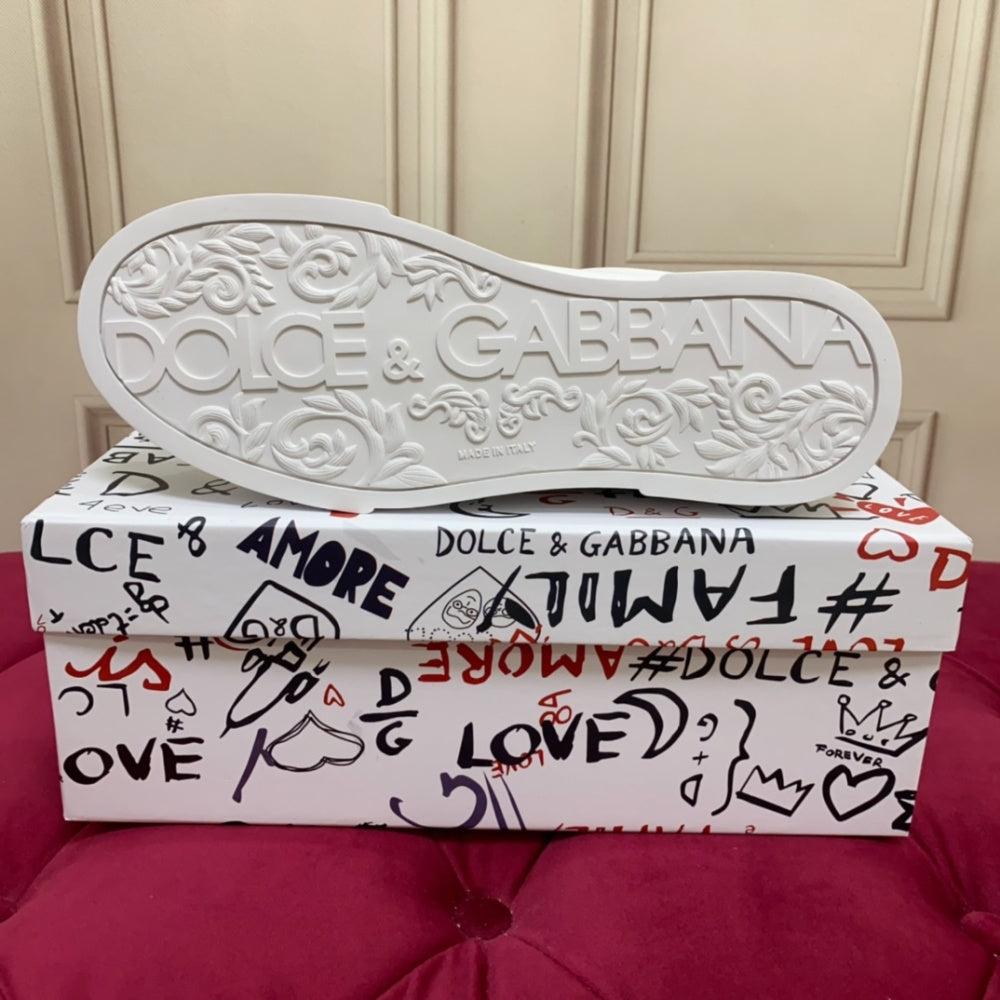 高端版本 高质量 品牌大底DOLCE & GABBANA 2024新款 高端质量 独家精工定制上市 品牌字母工艺点缀绝美奢华闪耀 精湛的做工 众多人至爱采用高端进羊里 完美诠释鞋履最新灵感 经典与时尚融为一体奢华迷梦驾凌时尚高端品质 码数 男38-44标准码数p190 #383855 - image 9
