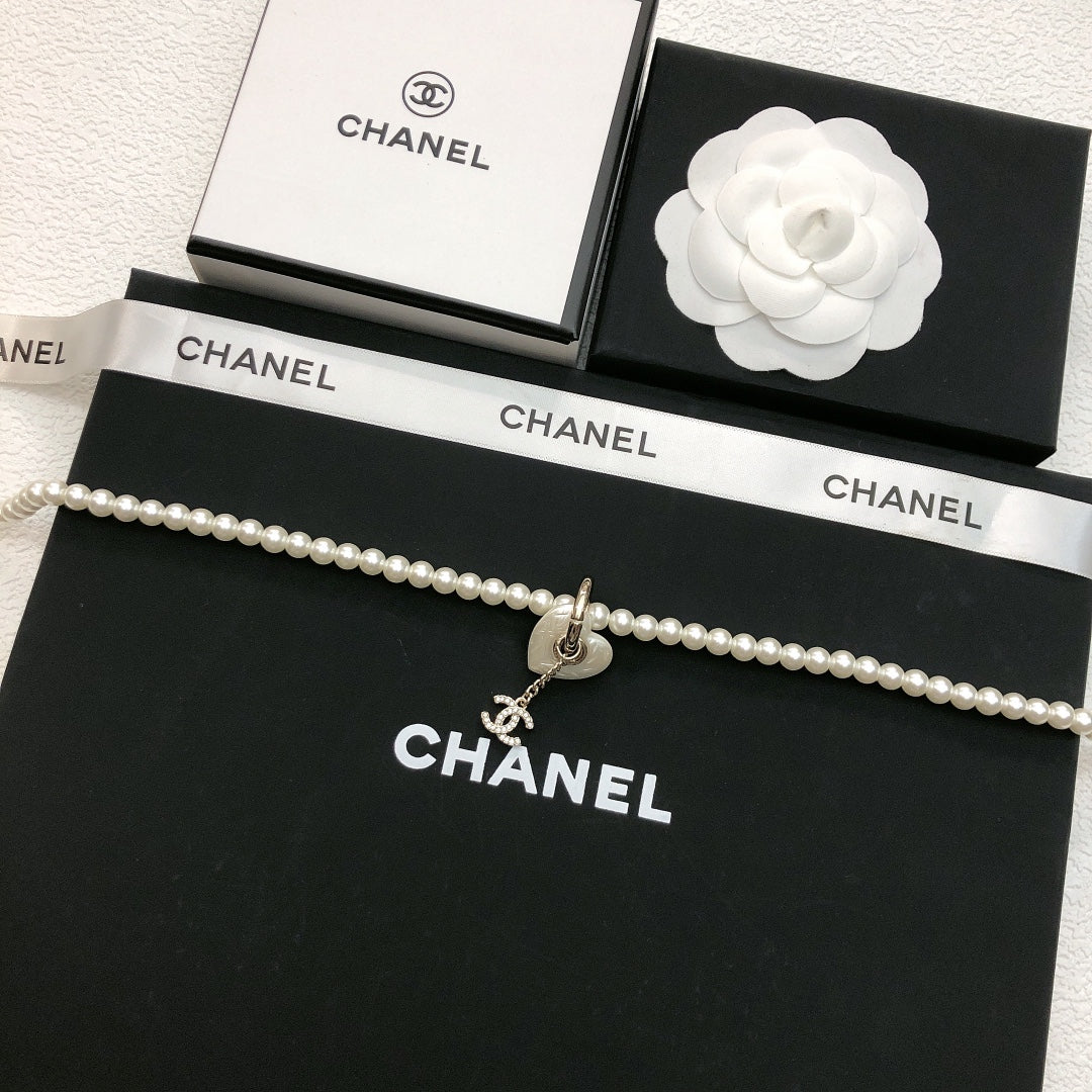 CHANEL Pearl Necklace