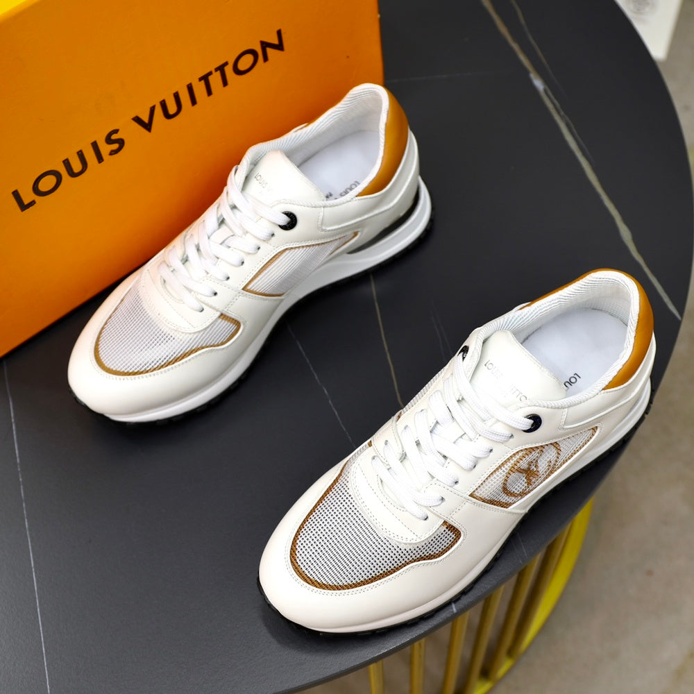 Louis Vuitton Men's Sneakers - Style 428453