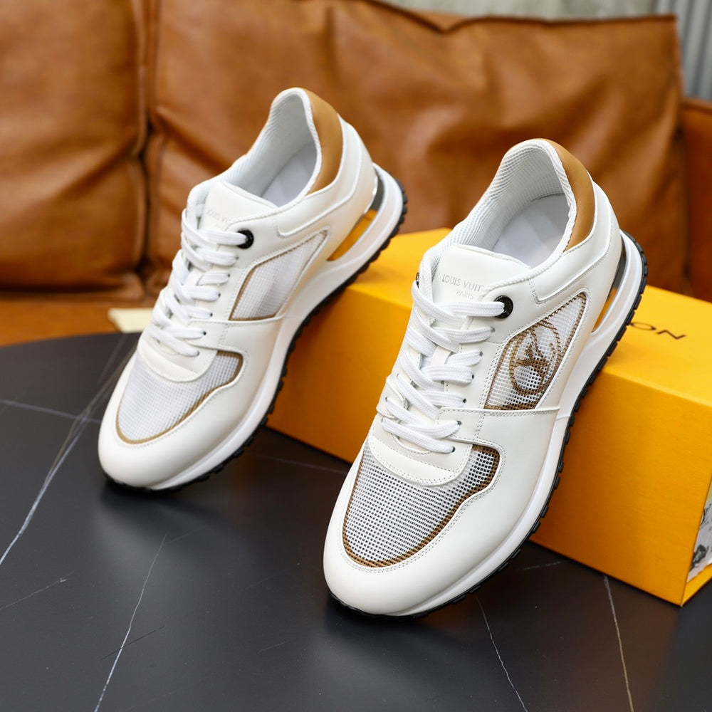 Louis Vuitton Men's Sneakers - Style 428453