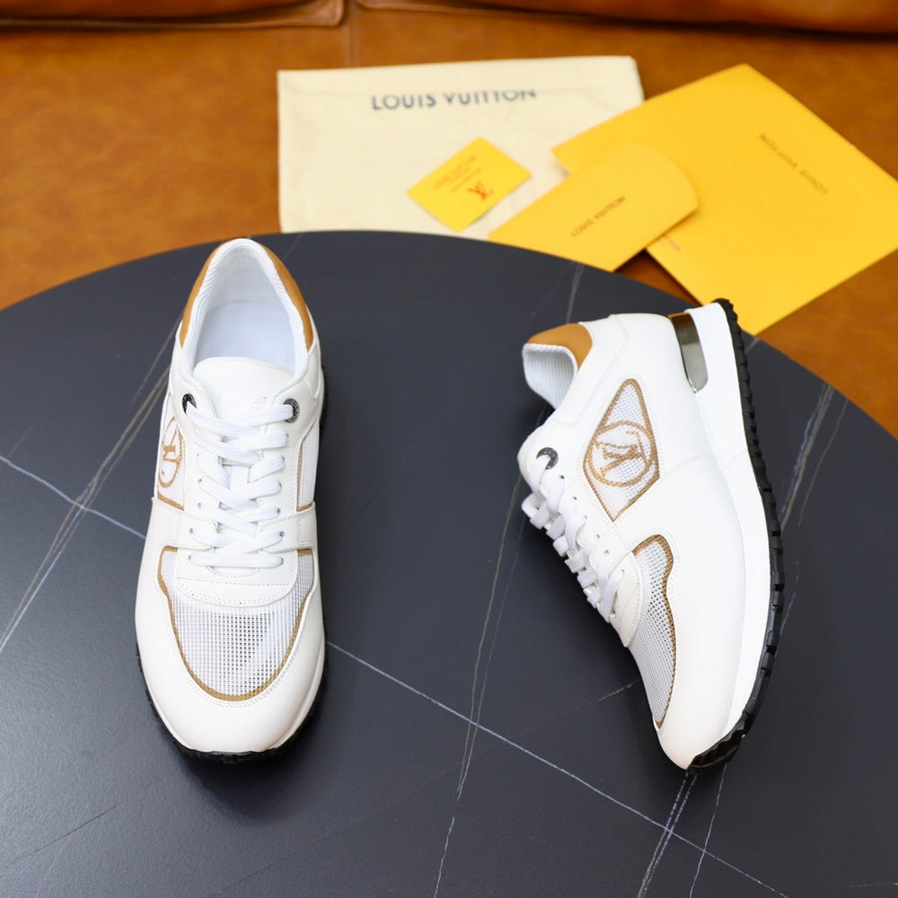Louis Vuitton Men's Sneakers - Style 428453