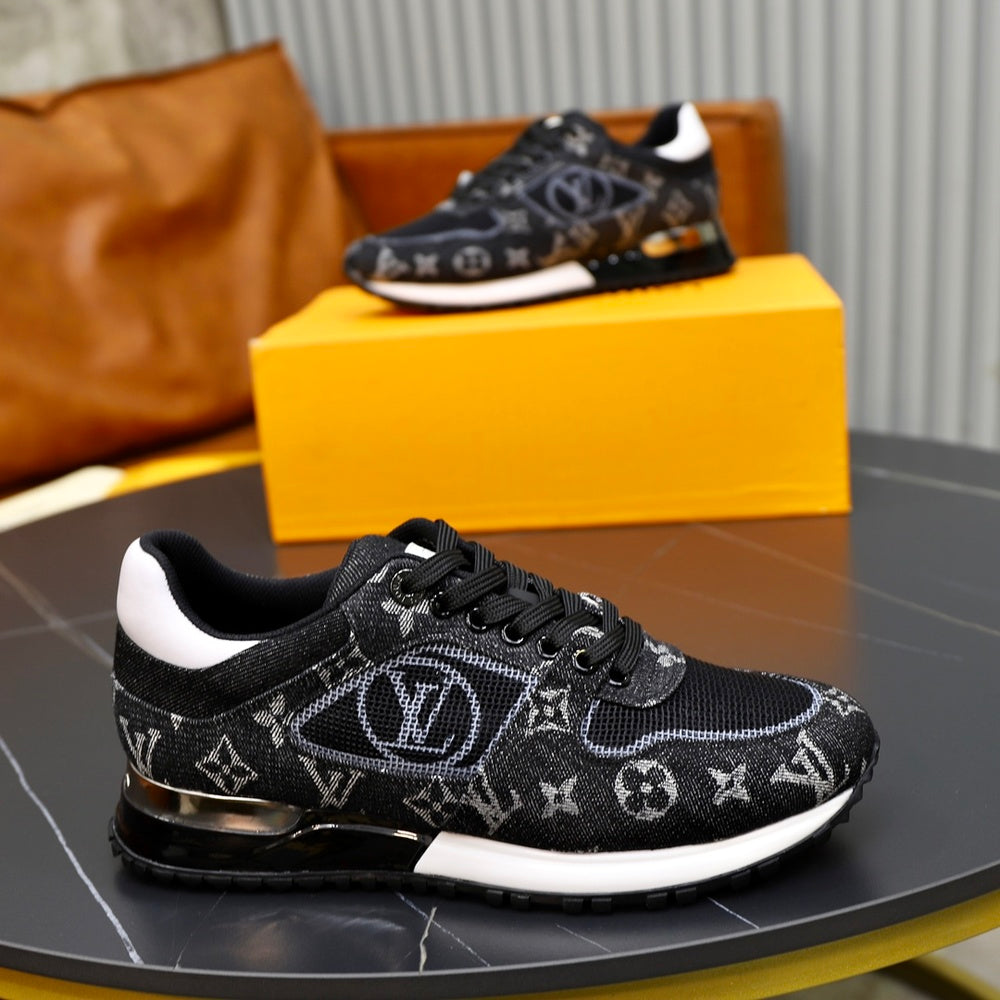 Louis Vuitton Men's Sneakers - Style 428455