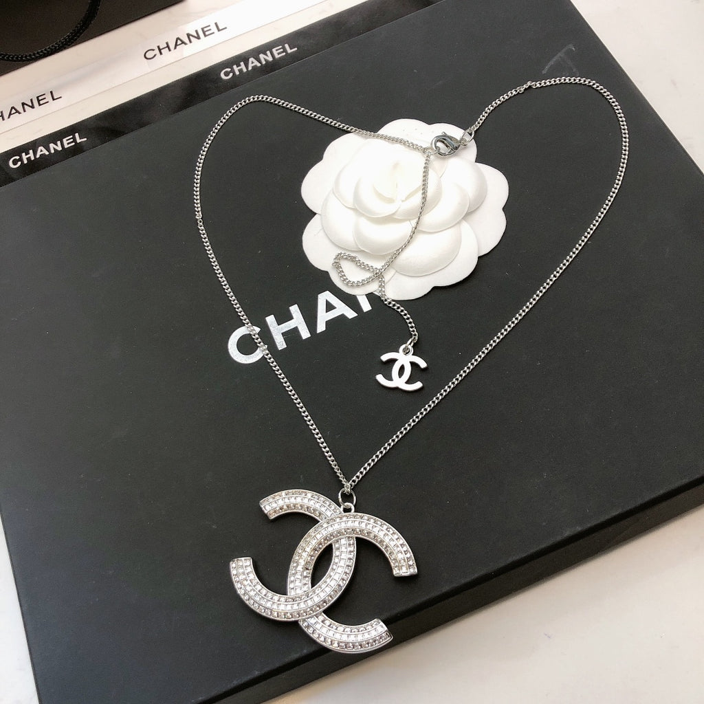 CHANEL Necklace