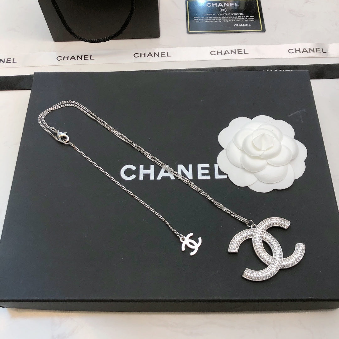 CHANEL Necklace