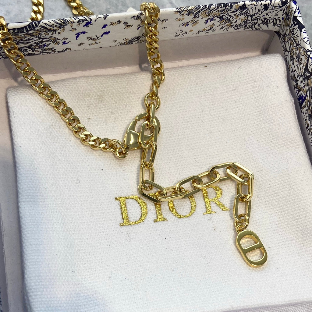 P75 Necklace