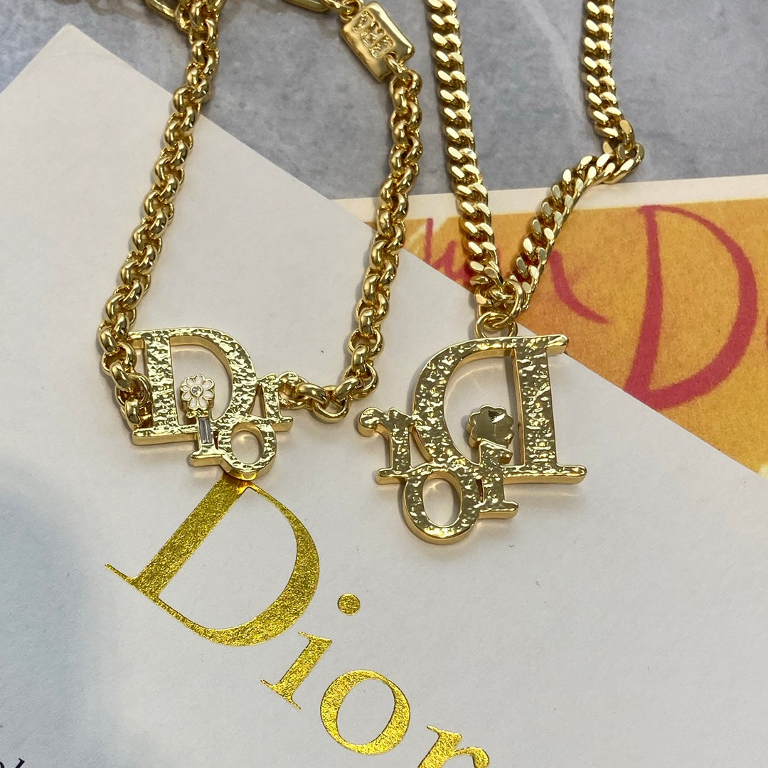 P75 Necklace