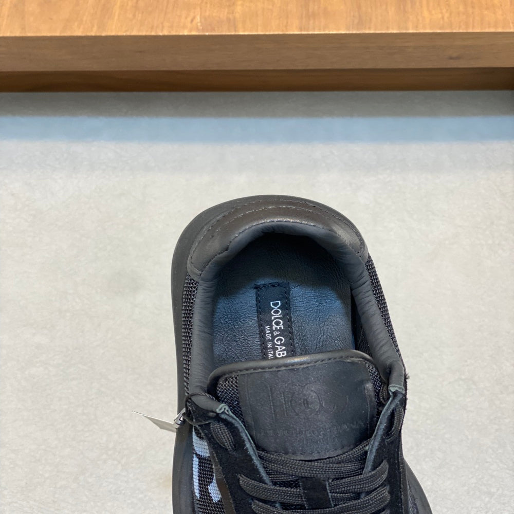💰210••新品••Dolce&Gabbana••DG✔️高端男士运动•休闲鞋。顶级专柜原单货。 原版进口牛皮 多种材质拼接设计➕进口牛皮内里 牛皮垫脚➕原版TPR弹力大底。 Size：39-44（38、45定制） #379915 - image 7