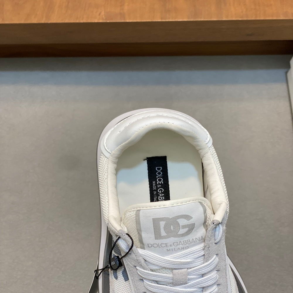 💰210••新品••Dolce&Gabbana••DG✔️高端男士运动•休闲鞋。顶级专柜原单货。 原版进口牛皮 多种材质拼接设计➕进口牛皮内里 牛皮垫脚➕原版TPR弹力大底。 Size：39-44（38、45定制） #379917 - image 7