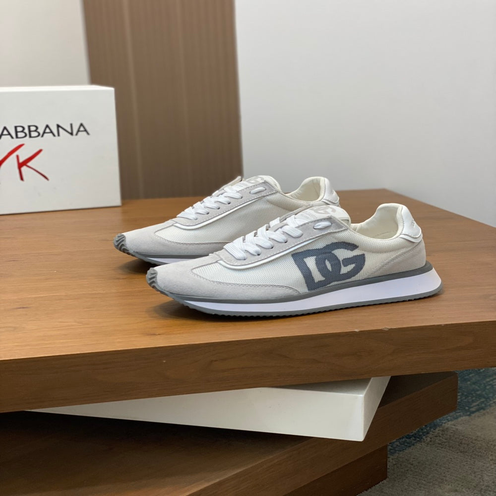 💰210••新品••Dolce&Gabbana••DG✔️高端男士运动•休闲鞋。顶级专柜原单货。 原版进口牛皮 多种材质拼接设计➕进口牛皮内里 牛皮垫脚➕原版TPR弹力大底。 Size：39-44（38、45定制） #379917 - image 3
