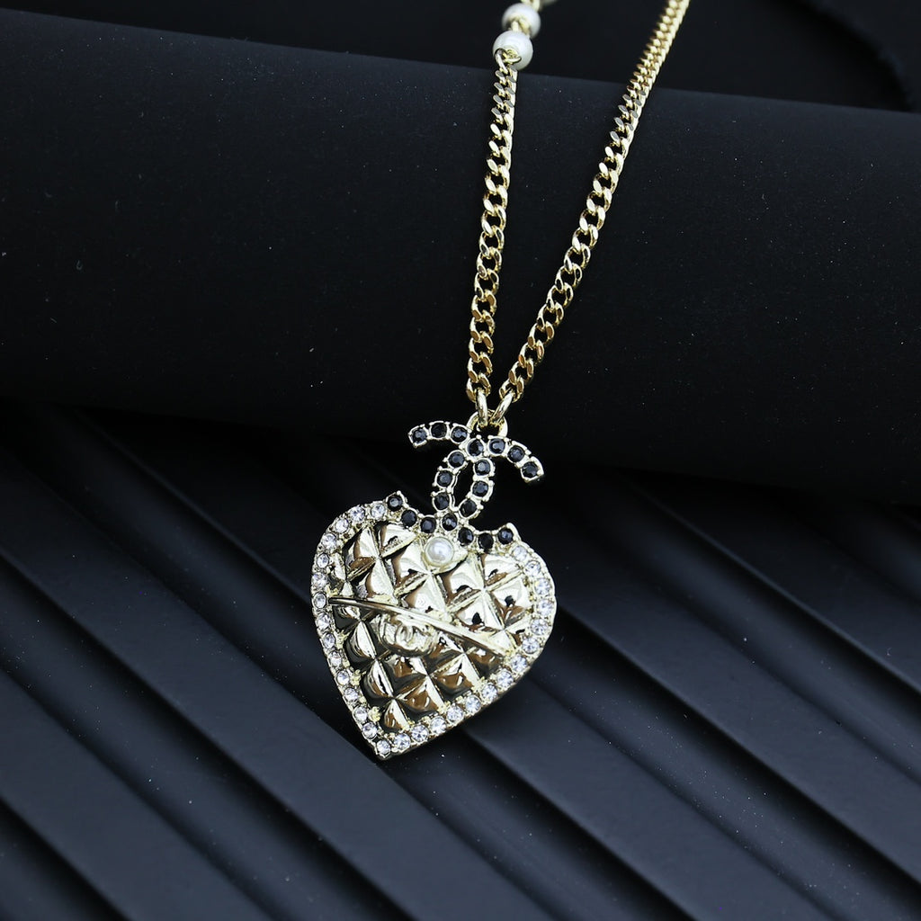 CHANEL Vintage Necklace