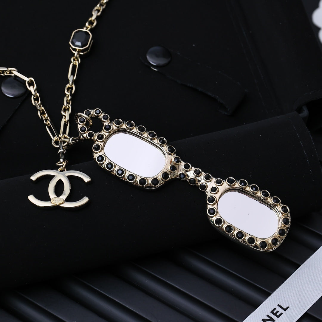 CHANEL Crystal Necklace