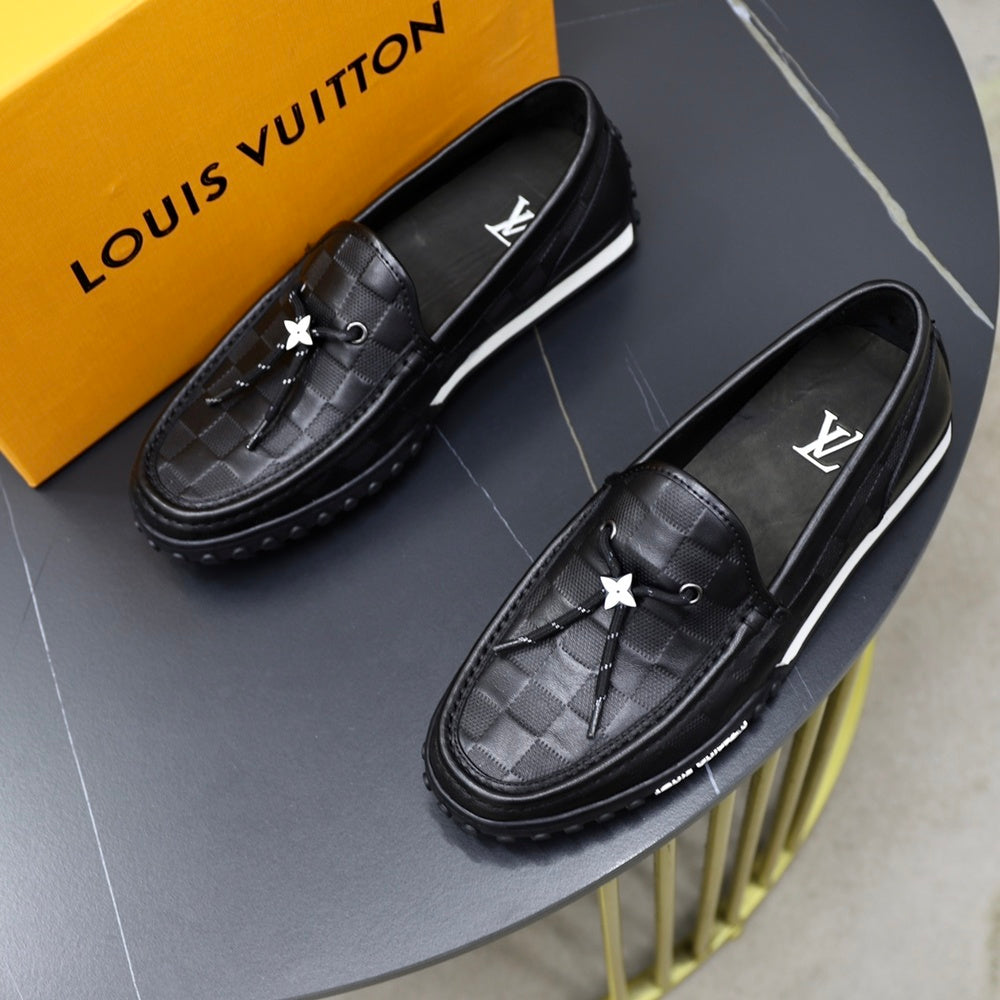Louis Vuitton Men's Dress Shoes - Style 426548