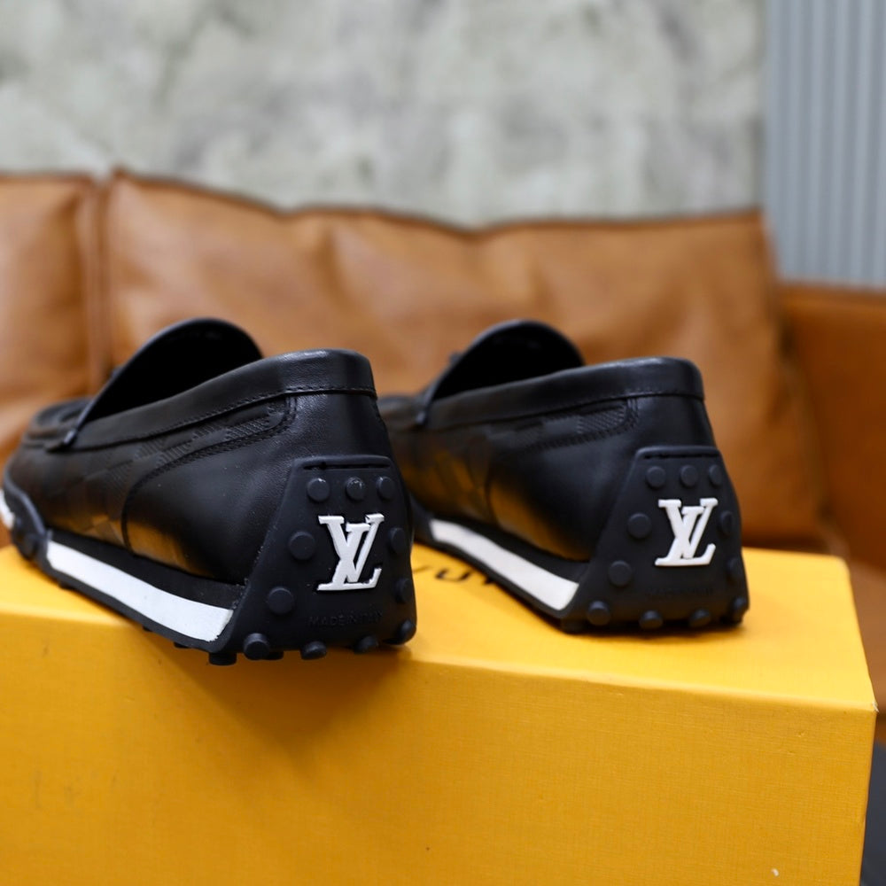 Louis Vuitton Men's Dress Shoes - Style 426548