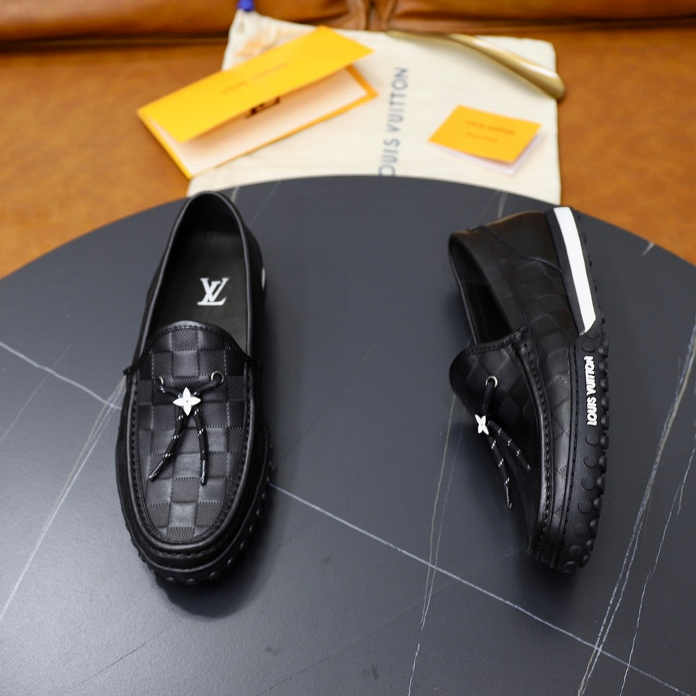 Louis Vuitton Men's Dress Shoes - Style 428311