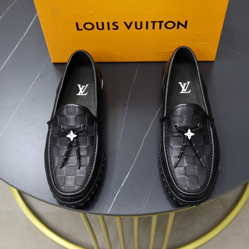 Louis Vuitton Men's Dress Shoes - Style 426548