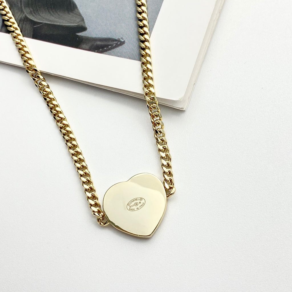 CHANEL Vintage Necklace
