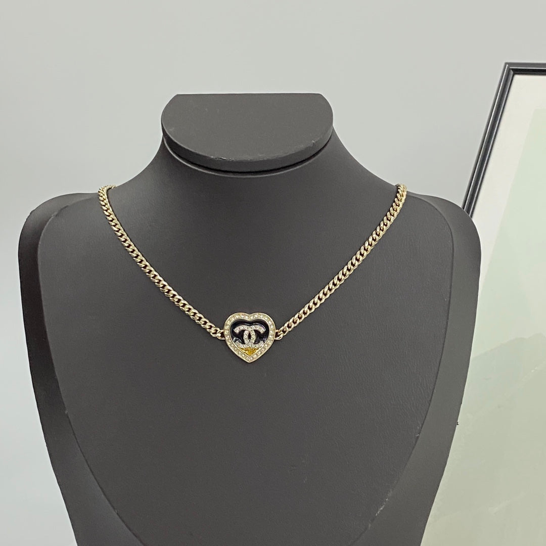 CHANEL Vintage Necklace