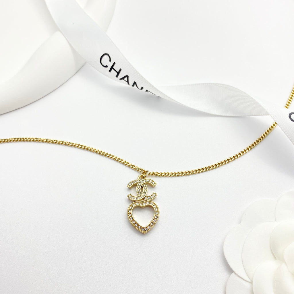 CHANEL Vintage Necklace