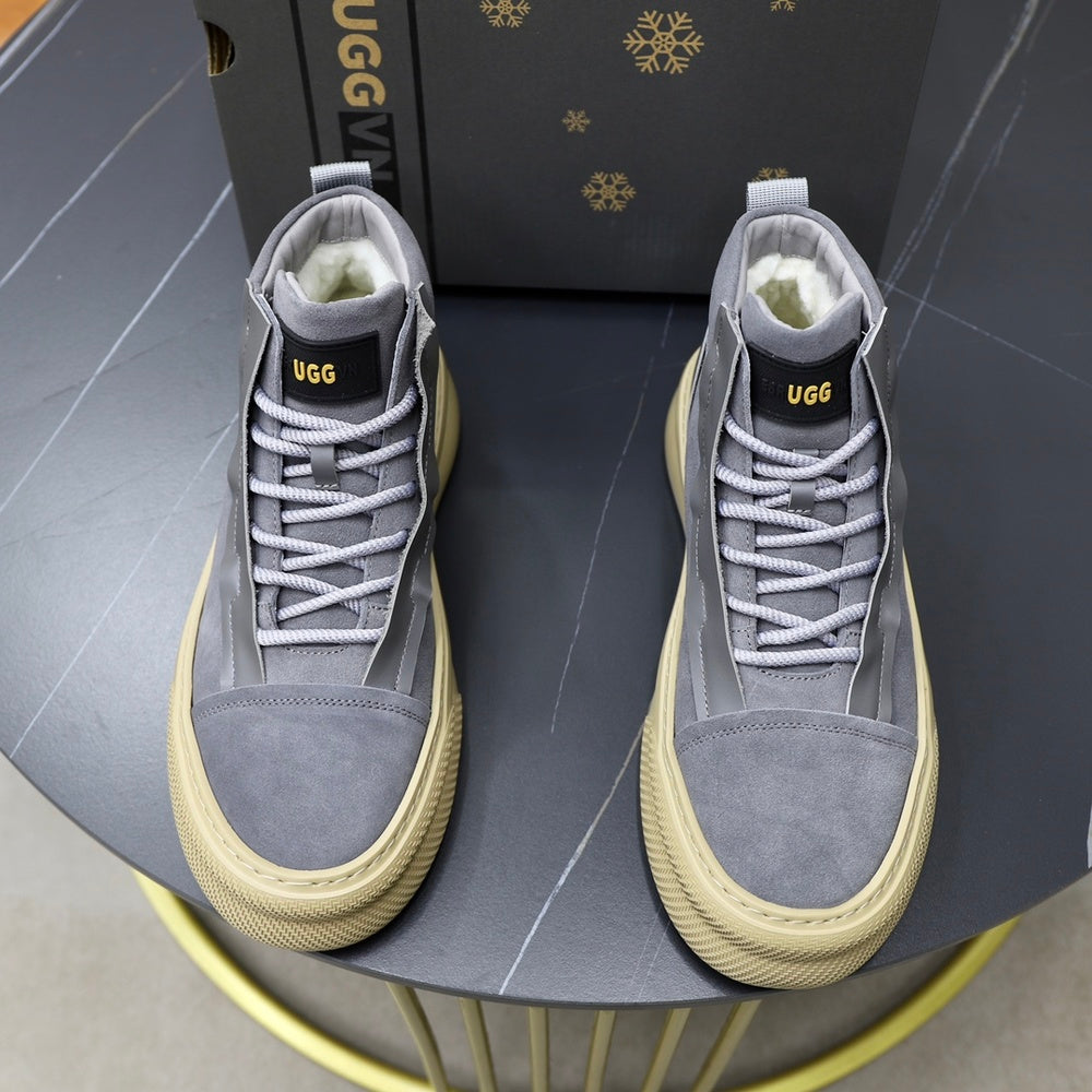 Designer Men's Sneakers - Style 428323