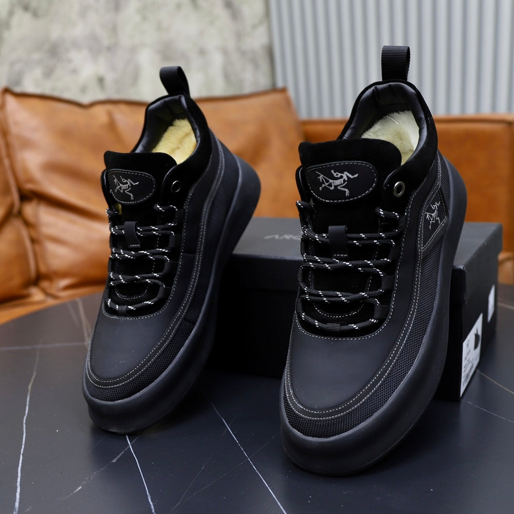Designer Men's Sneakers - Style 428326