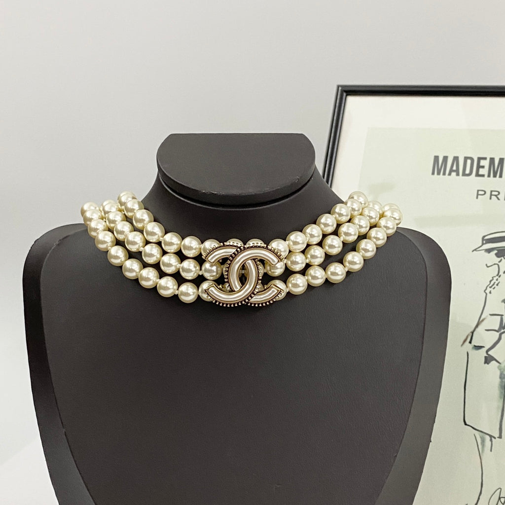 CHANEL Pearl Mother-of-Pearl Double-C Necklace