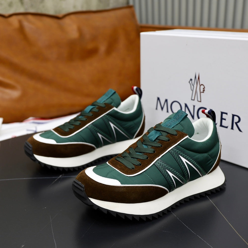 Moncler Men's Sneakers - Style 425638