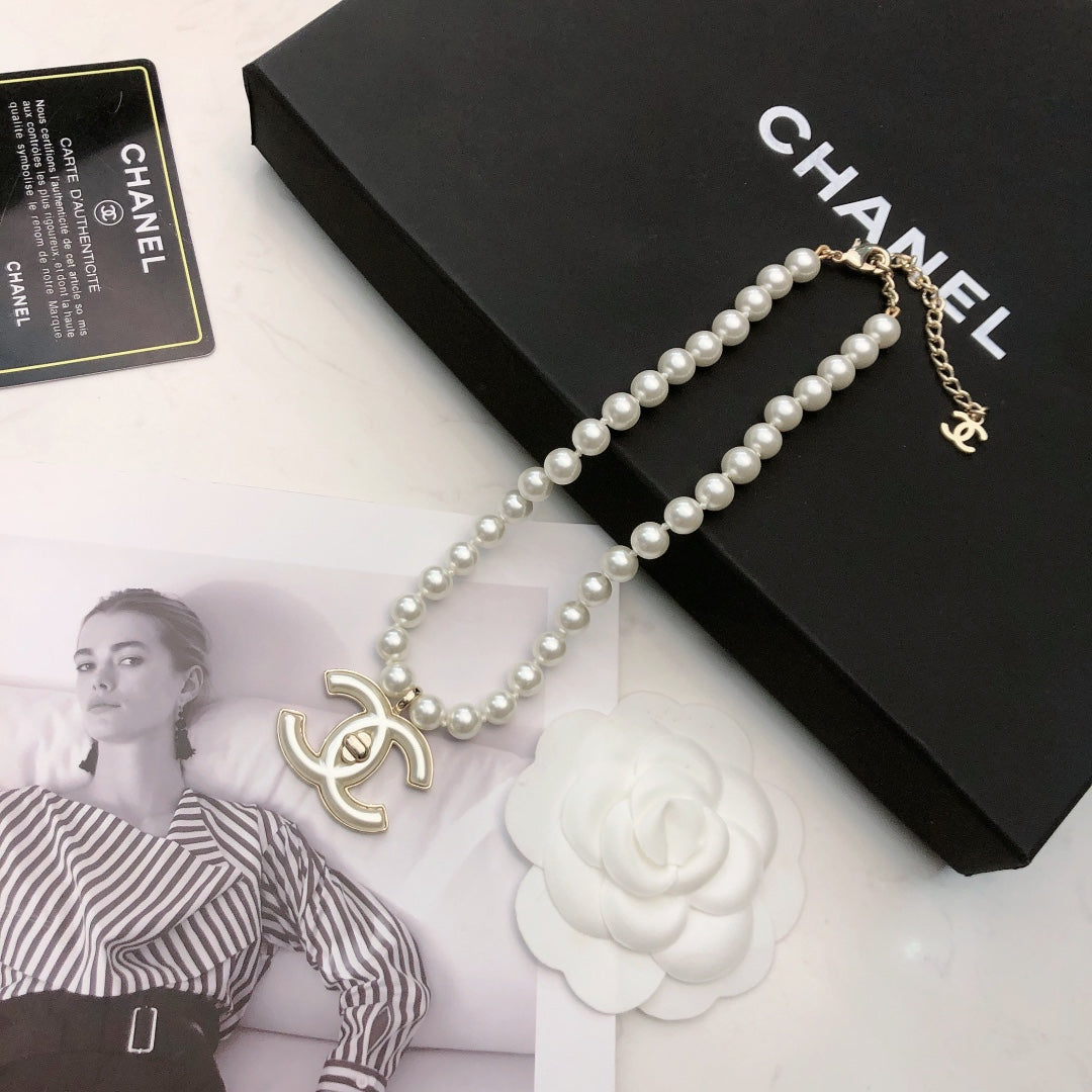 CHANEL Pearl Necklace