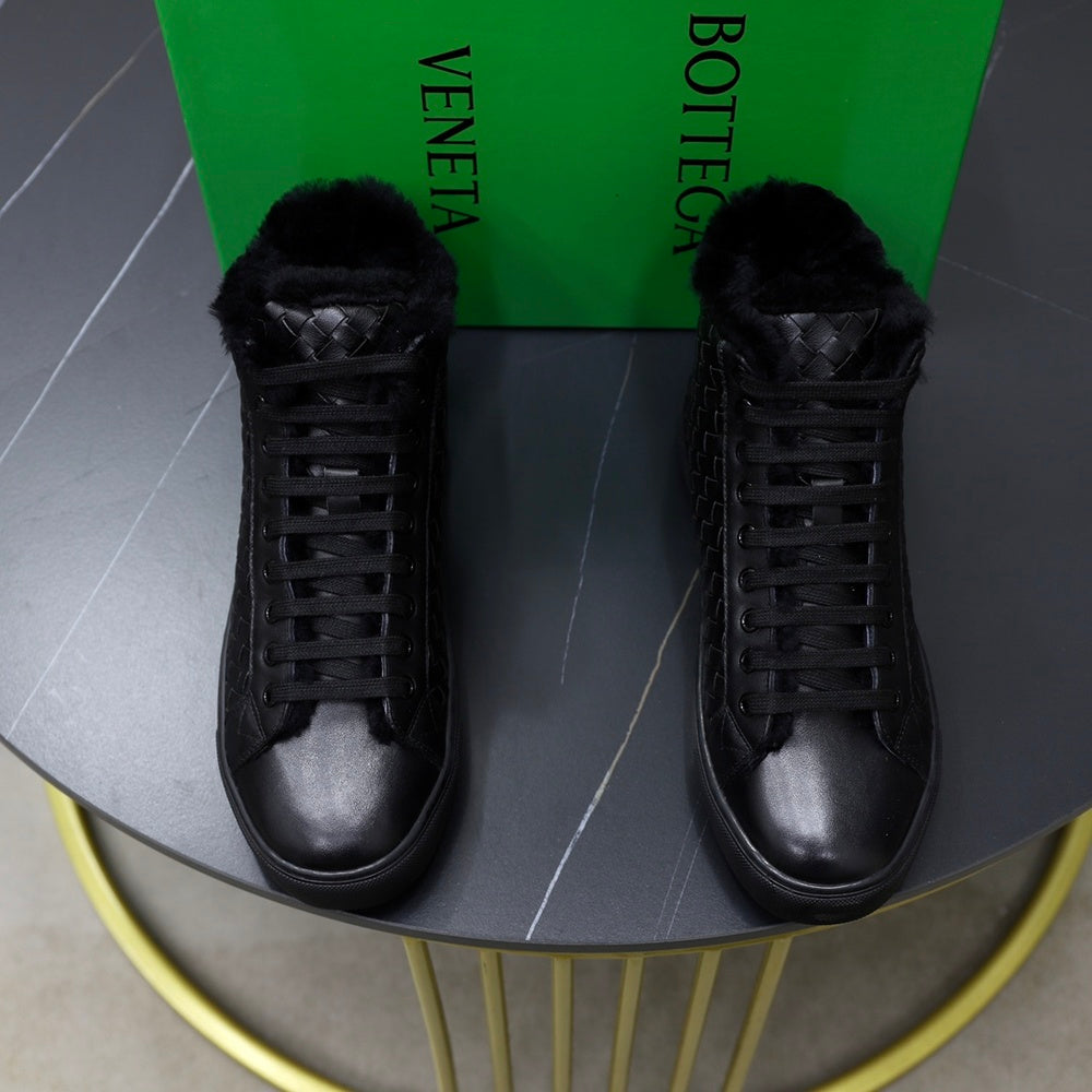 Bottega Veneta Men's Boots - Style 425644