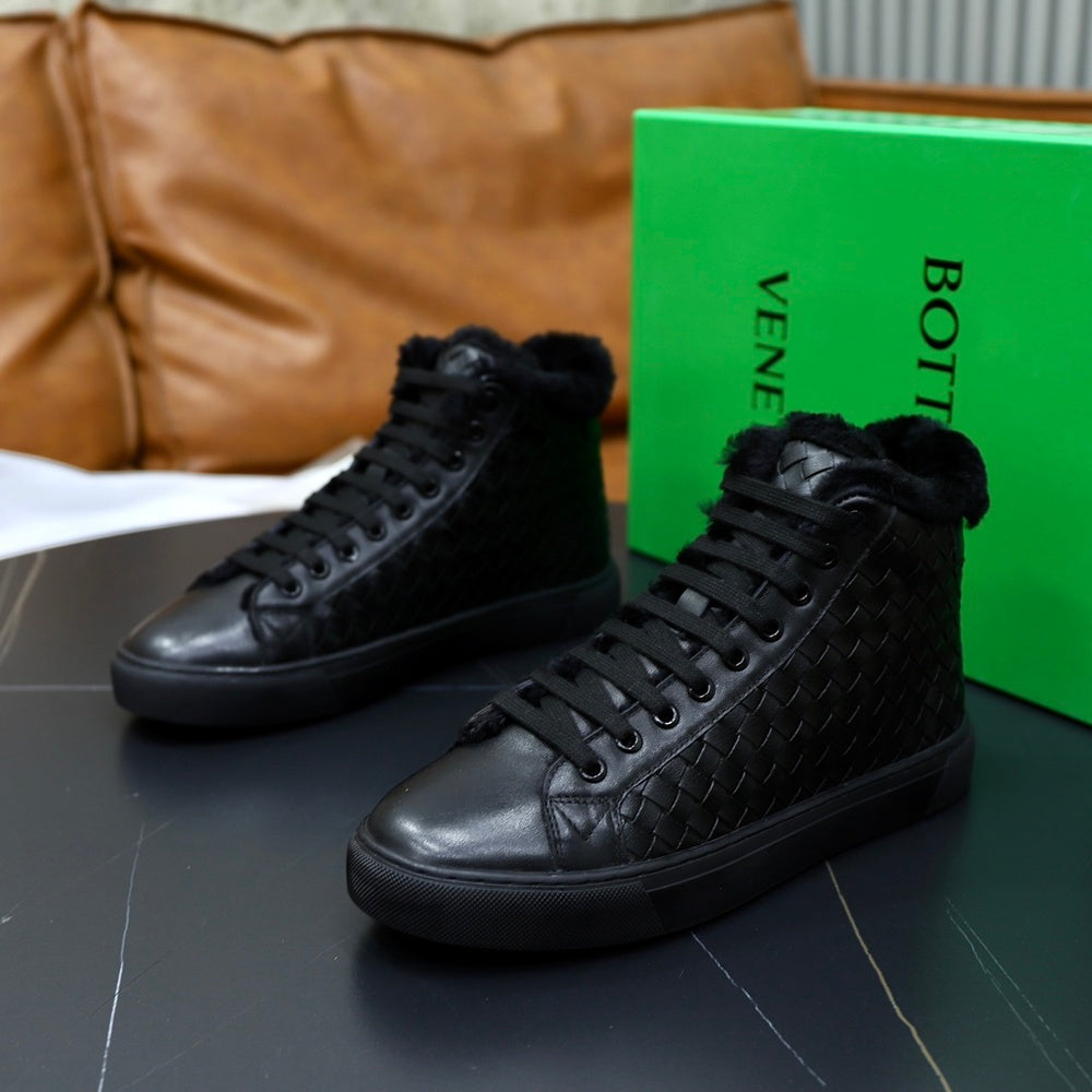 Bottega Veneta Men's Boots - Style 425644
