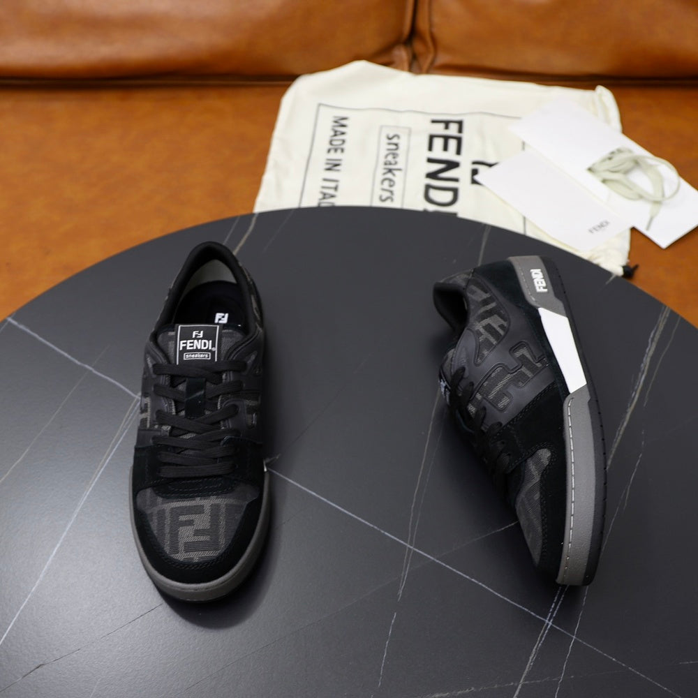 Fendi Unisex Sneakers - Style 428824