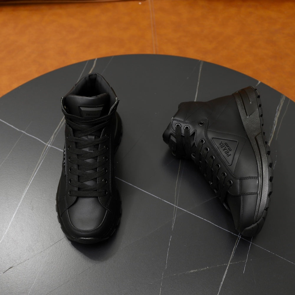 Prada Men's Boots - Style 425841