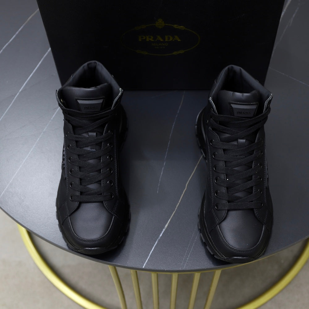Prada Men's Boots - Style 425841