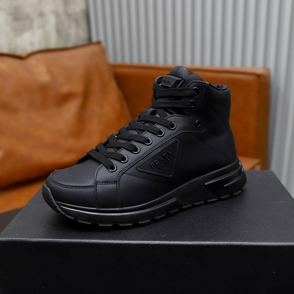 Prada Men's Boots - Style 425841