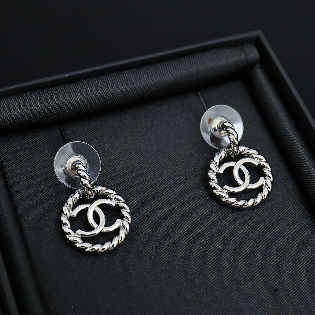 CHANEL Double-C Earrings