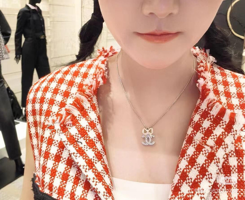 CHANEL Double-C Bow Necklace