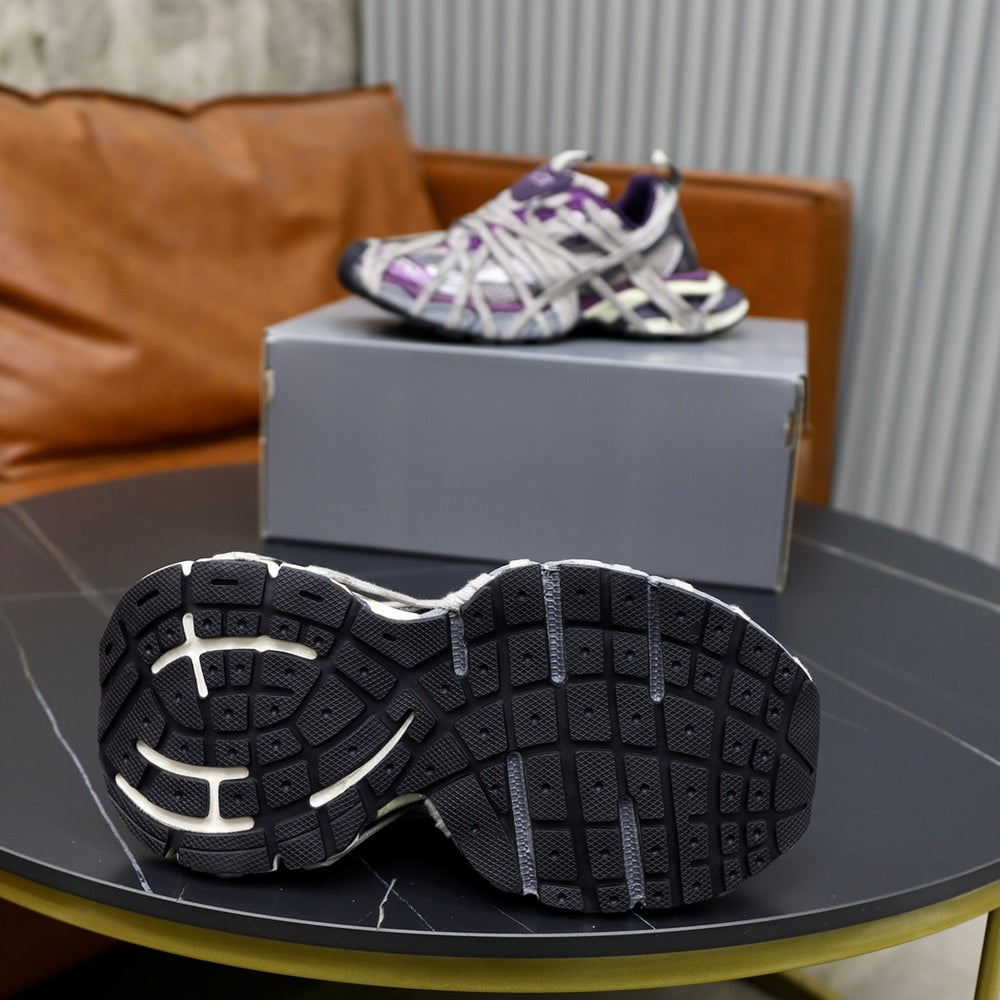 Designer Men's Sneakers - Style 425463