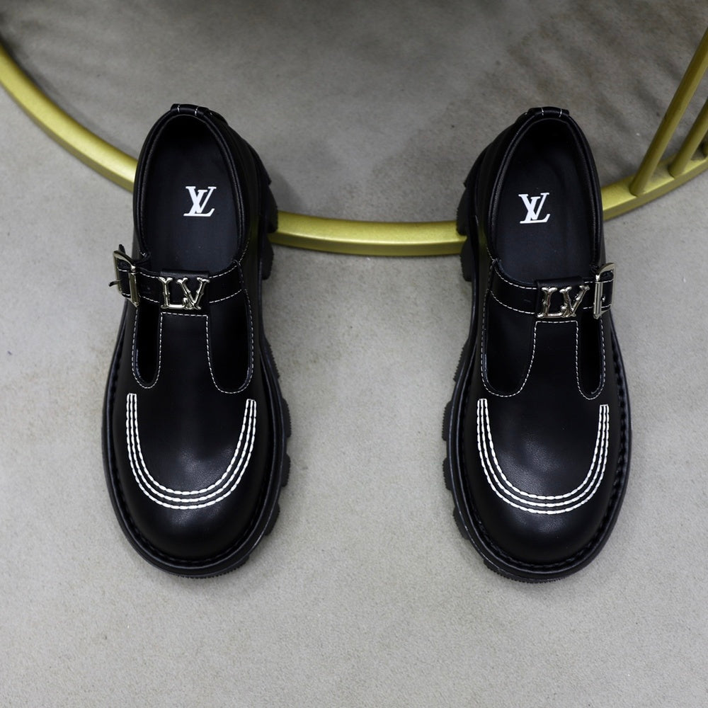 Louis Vuitton Unisex Sneakers - Style 425480