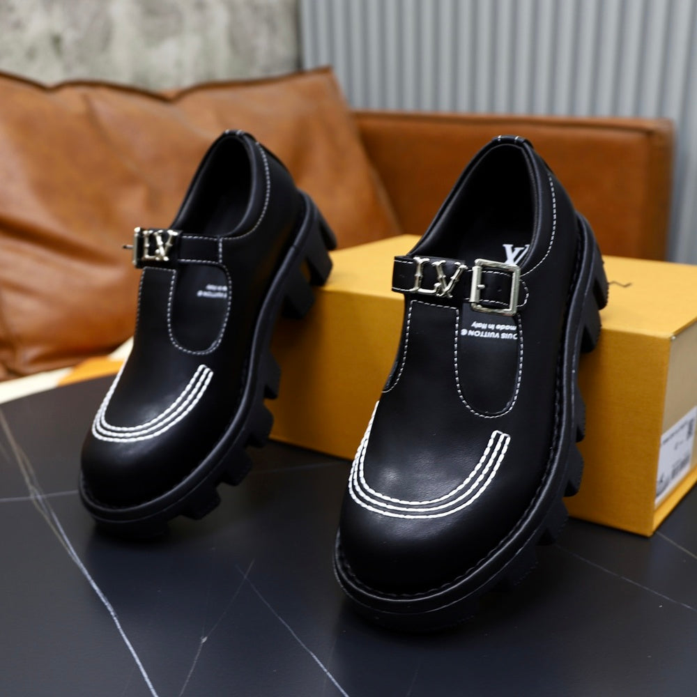 Louis Vuitton Unisex Sneakers - Style 425480