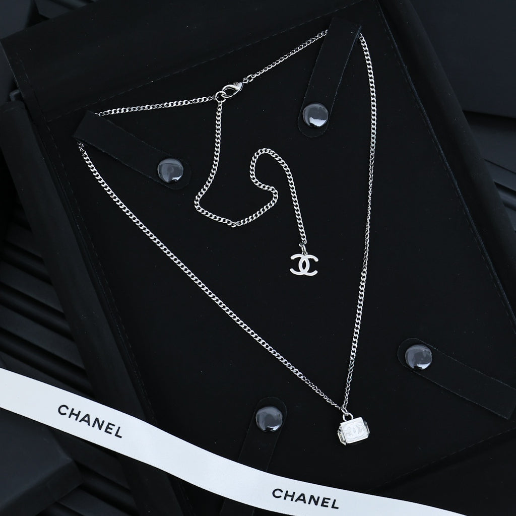 CHANEL Silver-Tone Necklace