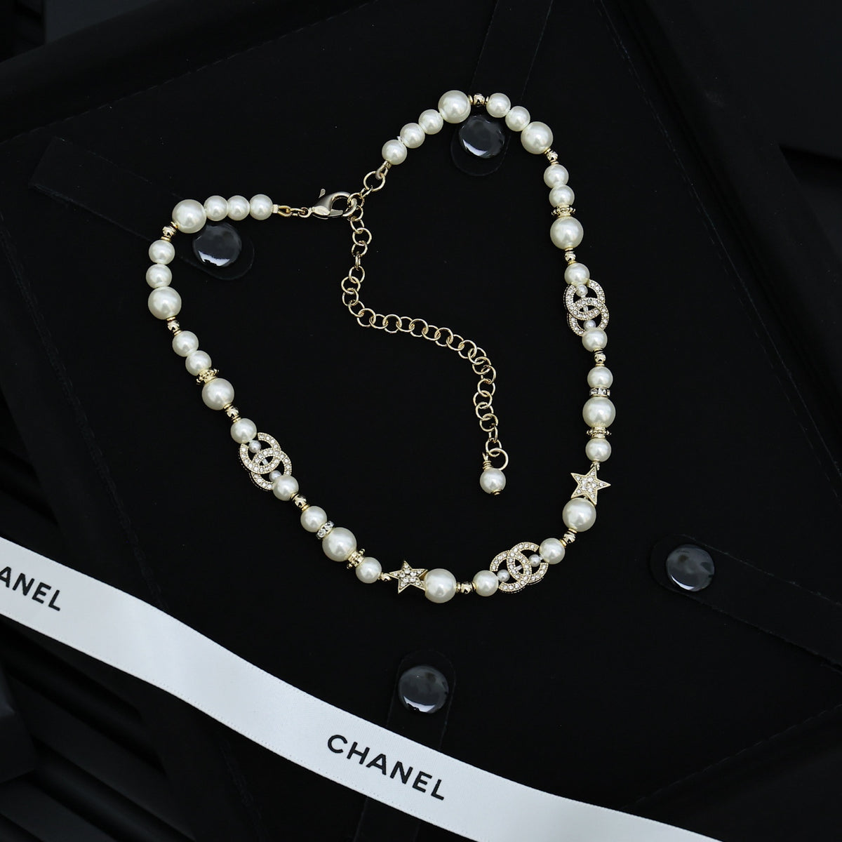 CHANEL Pearl Necklace