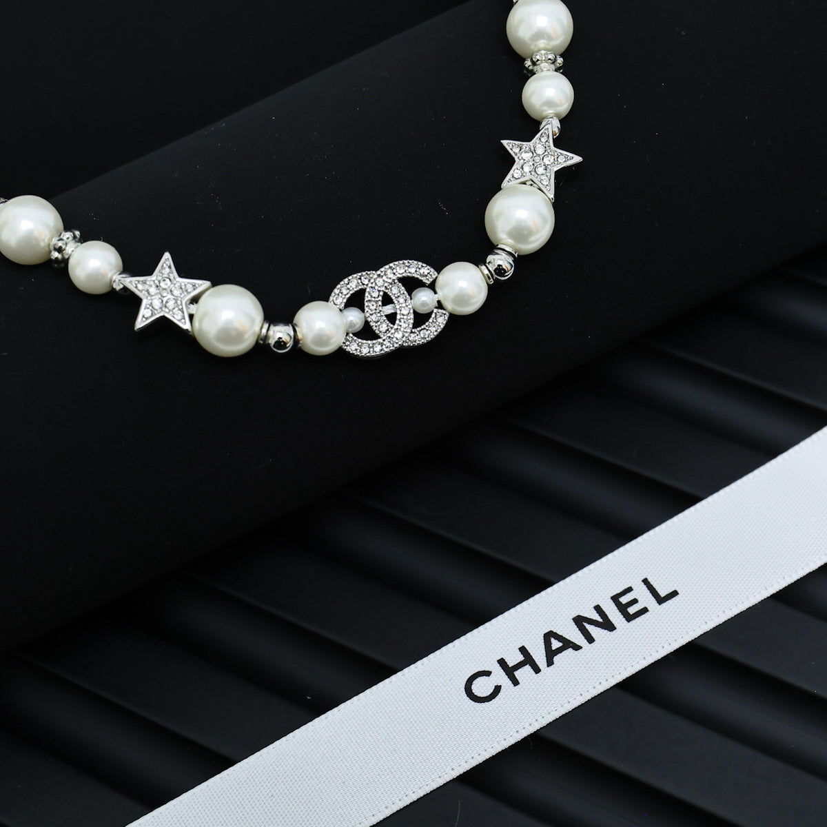 CHANEL Pearl Necklace