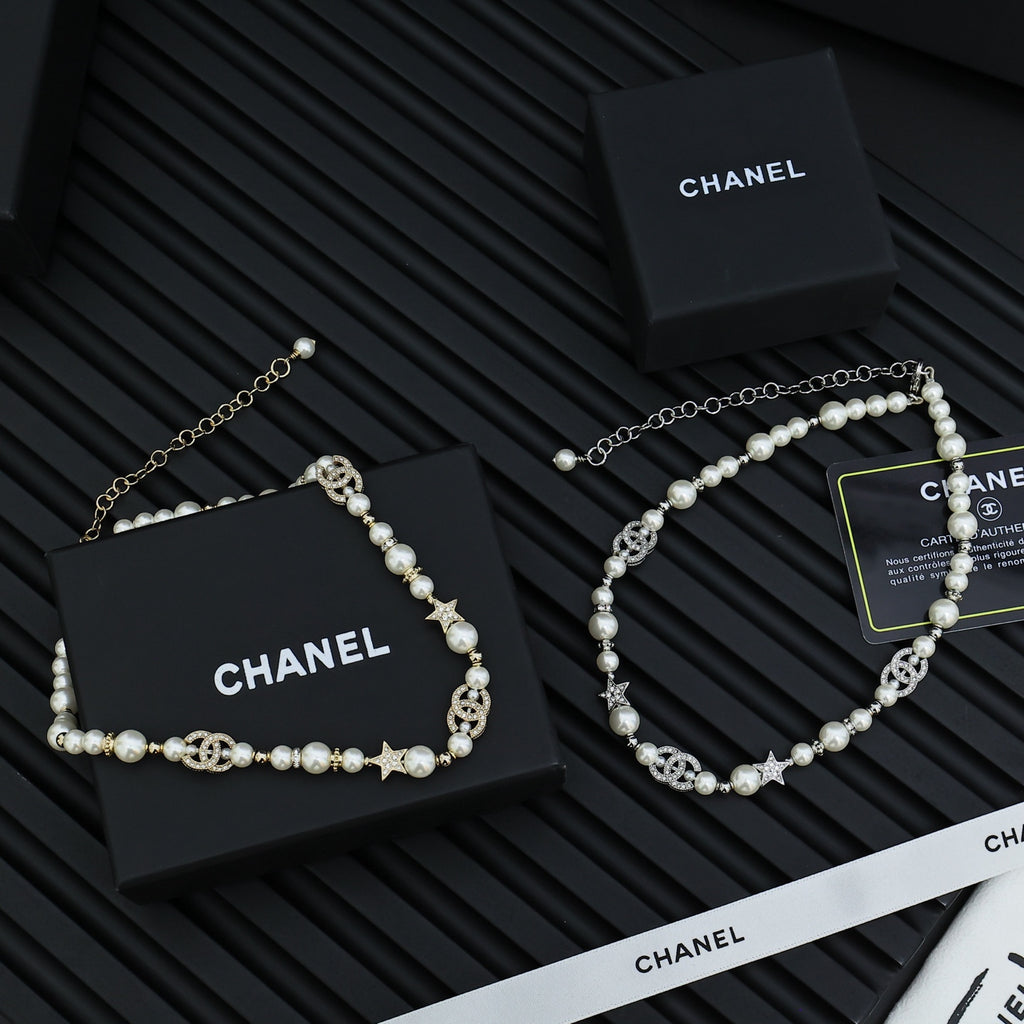 CHANEL Pearl Necklace