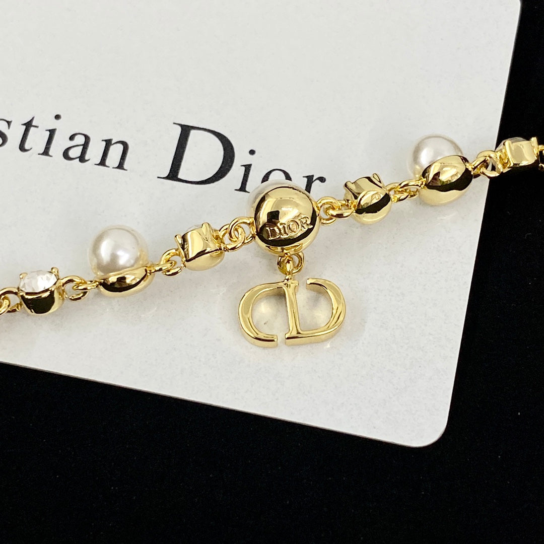 DIOR Pearl Pendant Necklace