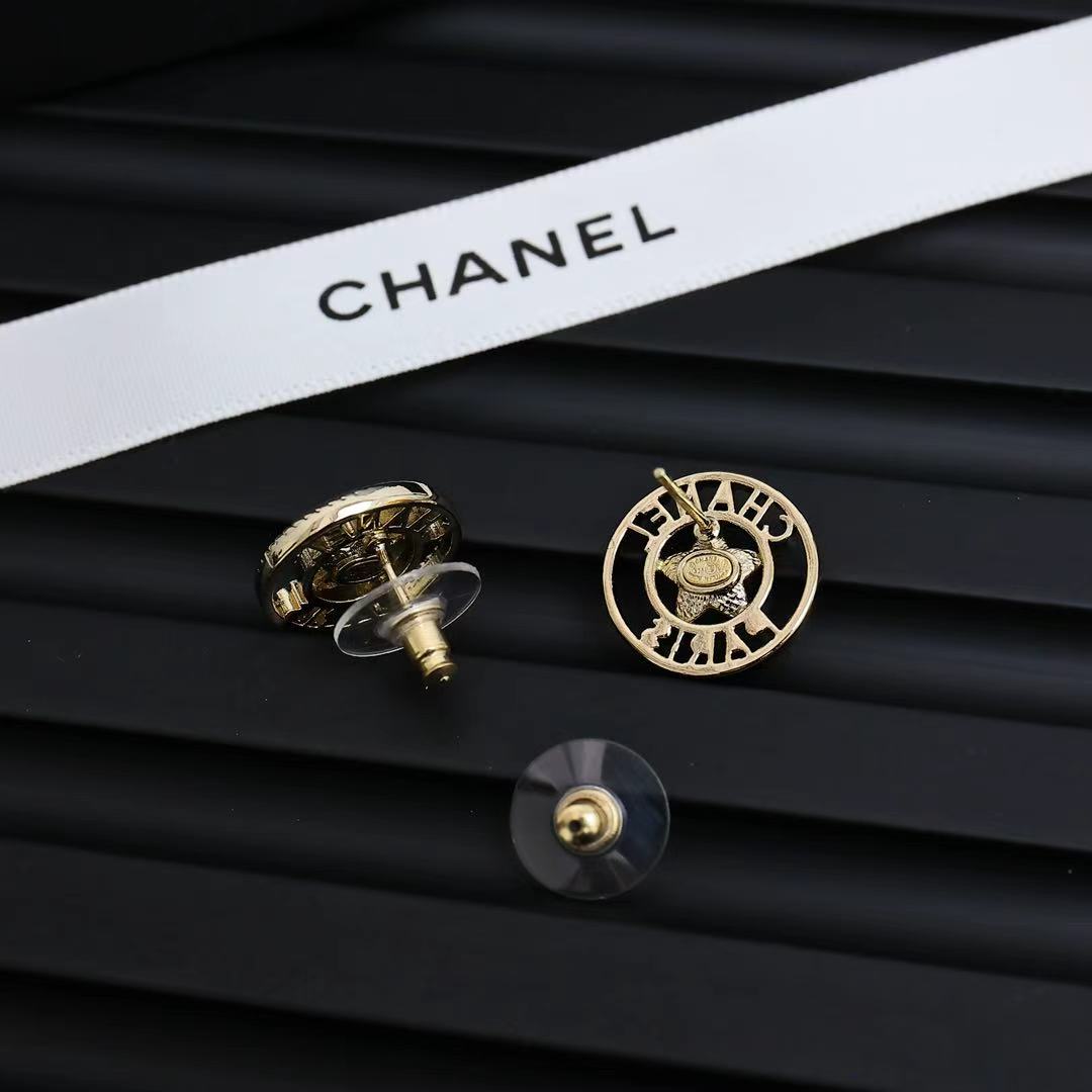 CHANEL Necklace